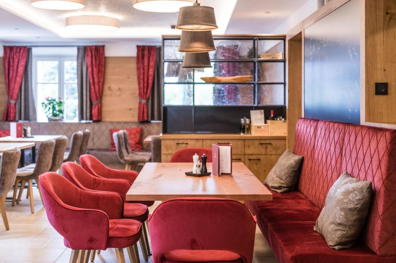 Hotel & Restaurant Ragginger Attersee นุสดอร์ฟ อัม แอทเทอร์ซี ภายนอก รูปภาพ