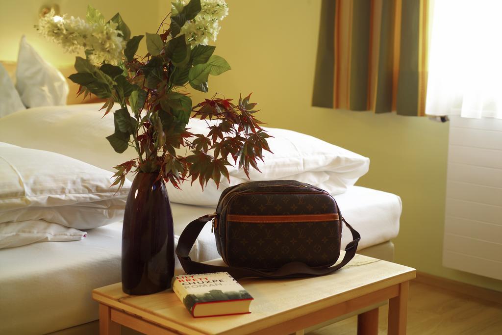 Hotel & Restaurant Ragginger Attersee นุสดอร์ฟ อัม แอทเทอร์ซี ห้อง รูปภาพ