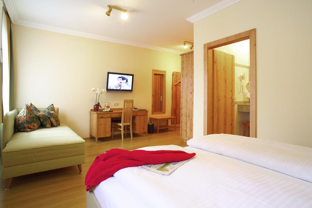 Hotel & Restaurant Ragginger Attersee นุสดอร์ฟ อัม แอทเทอร์ซี ห้อง รูปภาพ